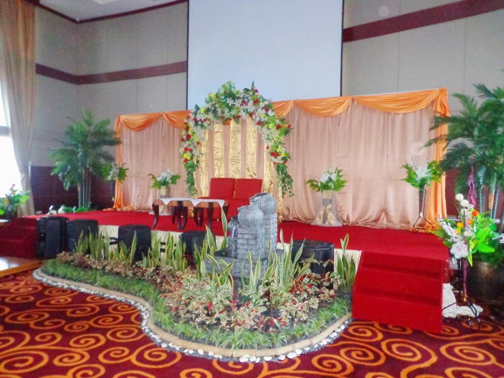 Sapadia Hotel Siantar Pematangsiantar Exterior photo