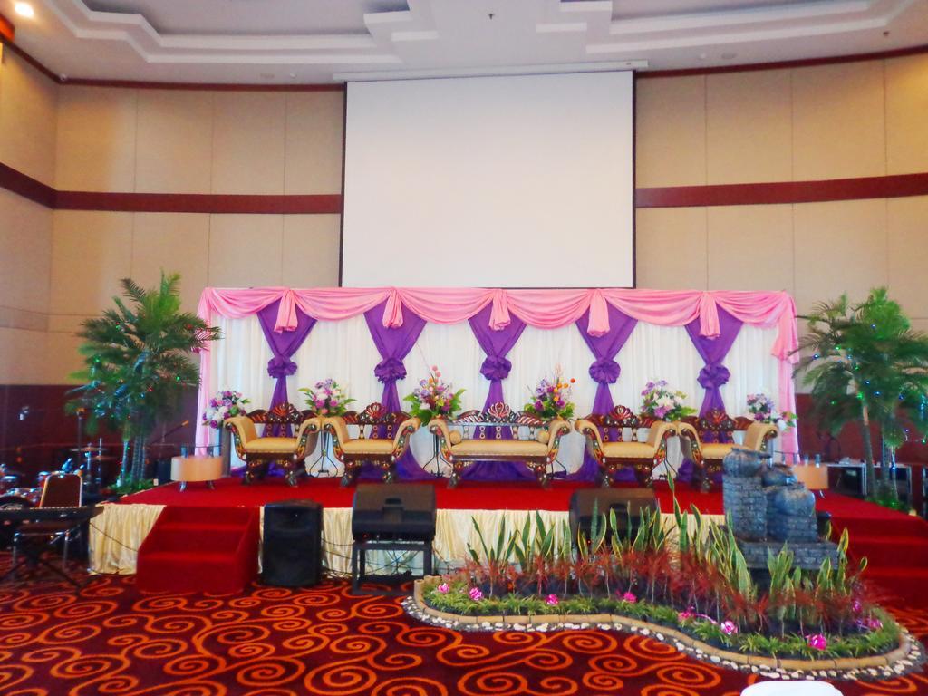 Sapadia Hotel Siantar Pematangsiantar Exterior photo