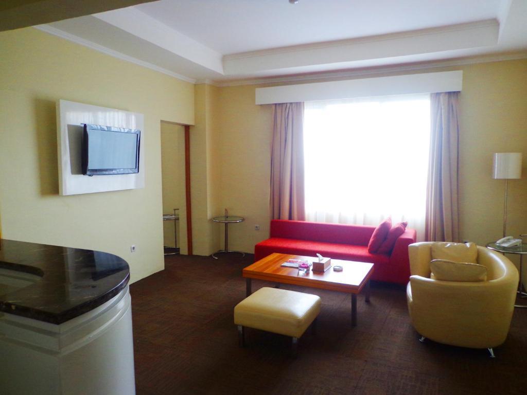 Sapadia Hotel Siantar Pematangsiantar Exterior photo