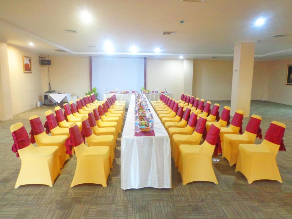 Sapadia Hotel Siantar Pematangsiantar Exterior photo